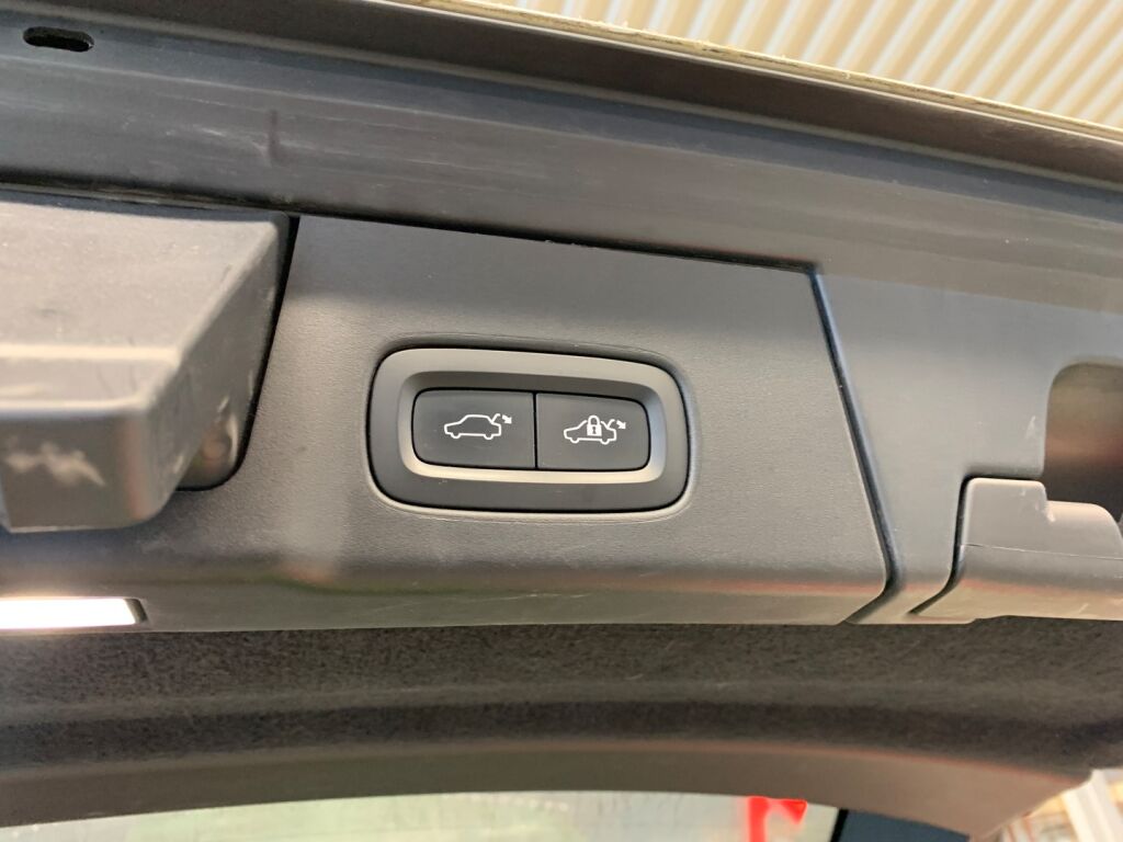 Volvo V90 2017 Valkoinen