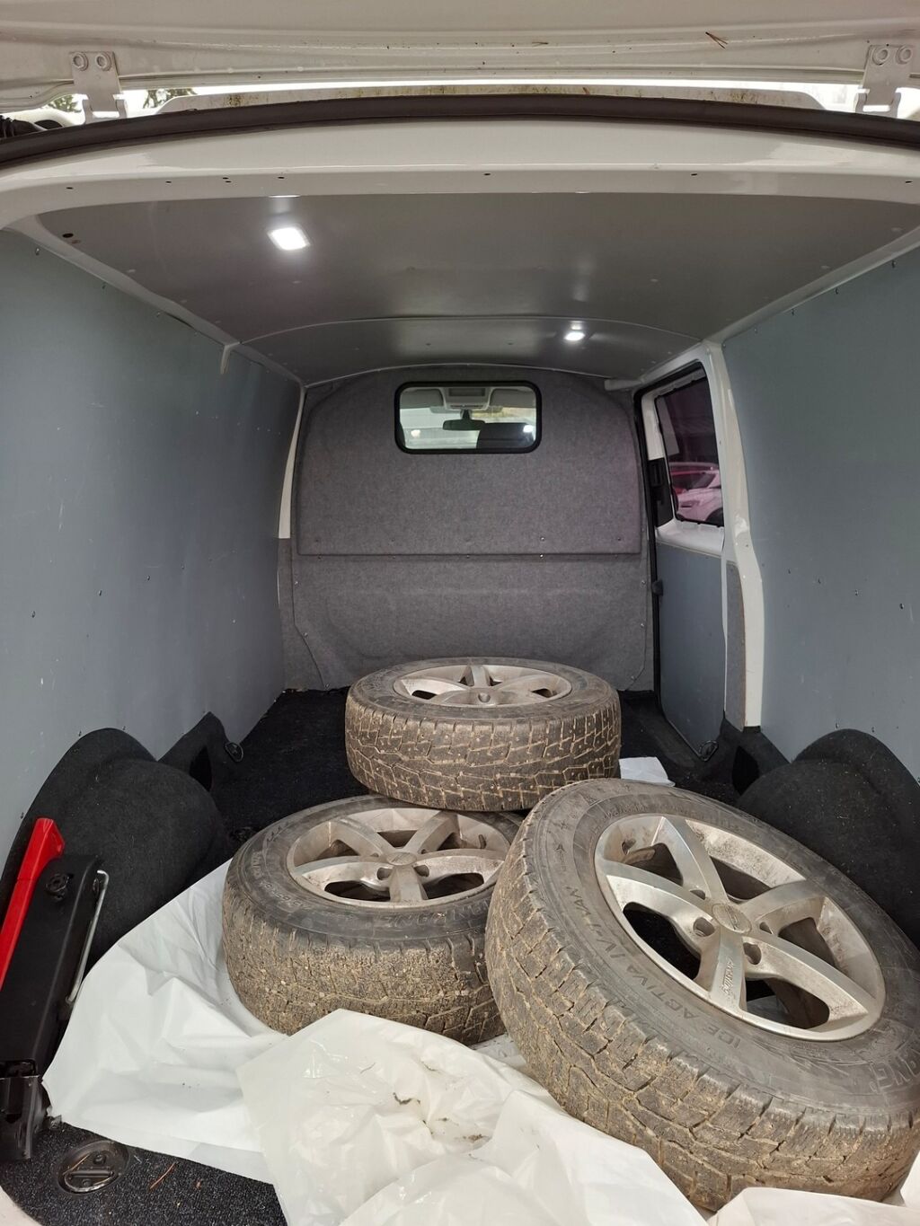 Volkswagen Transporter 2018 Valkoinen