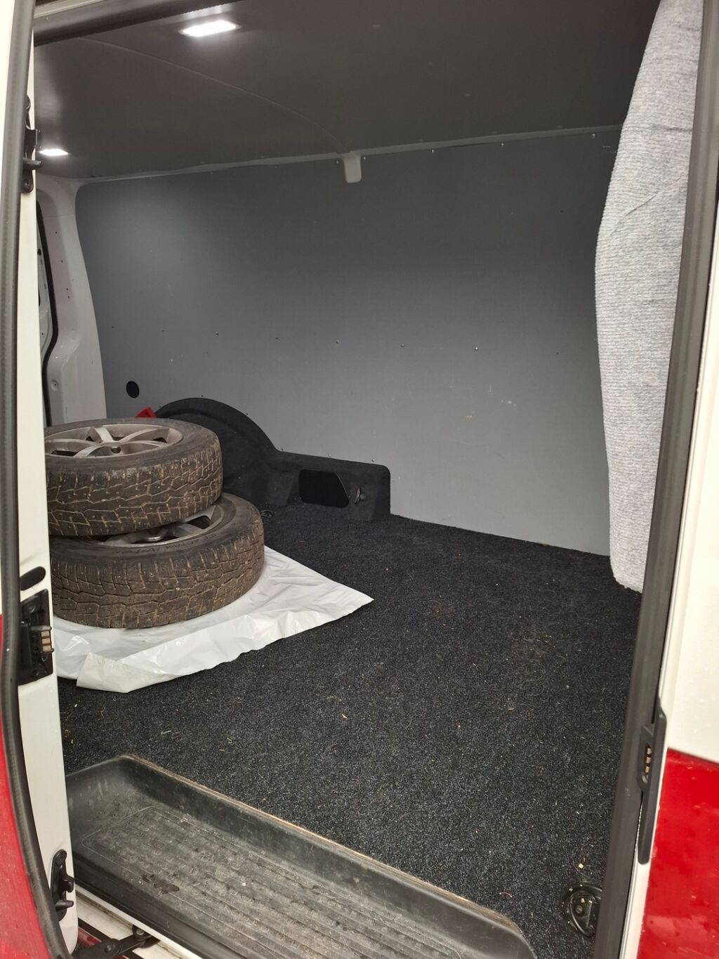 Volkswagen Transporter 2018 Valkoinen