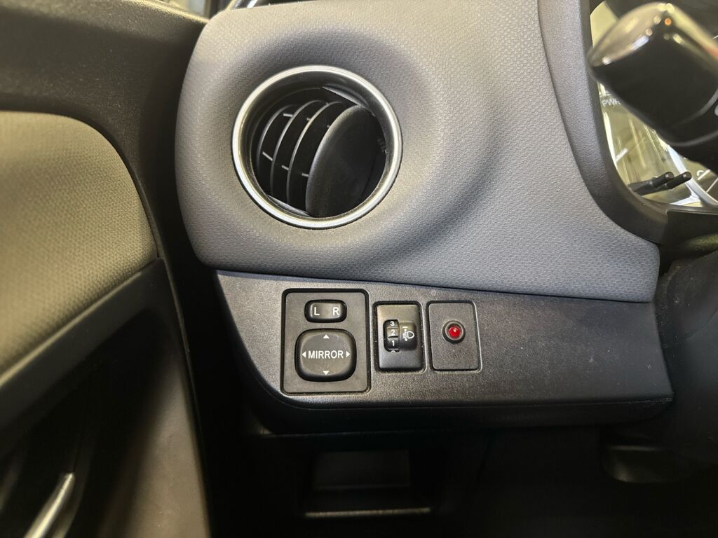 Toyota Yaris 2014 Sininen