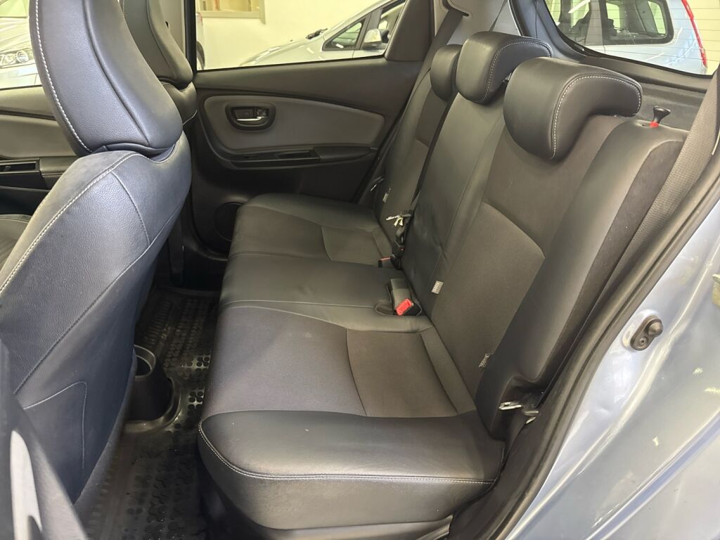 Toyota Yaris 2014 Sininen