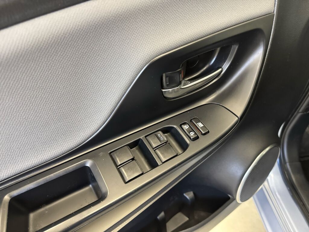 Toyota Yaris 2014 Sininen