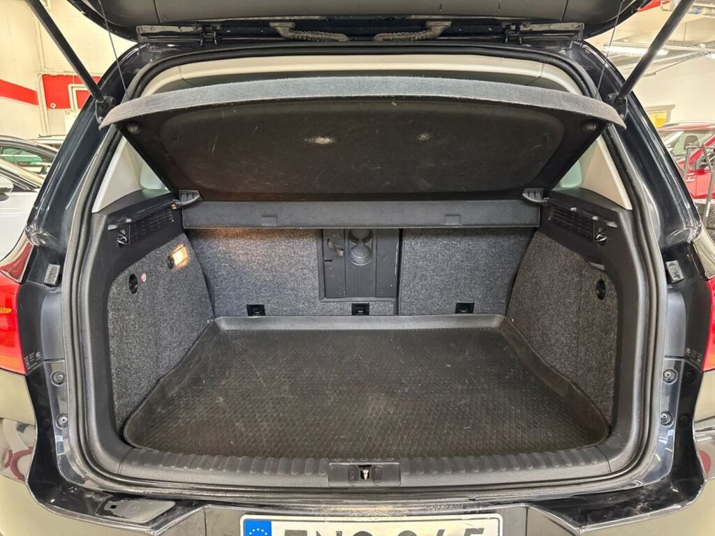 Volkswagen Tiguan 2012 Musta