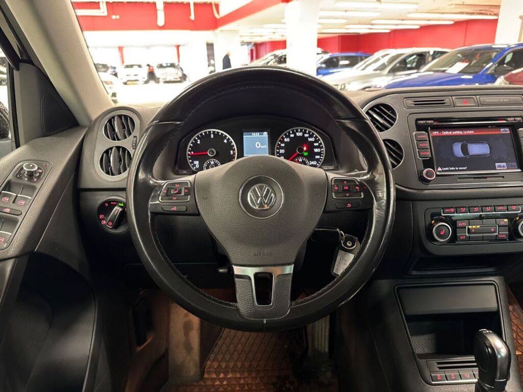 Volkswagen Tiguan 2012 Musta