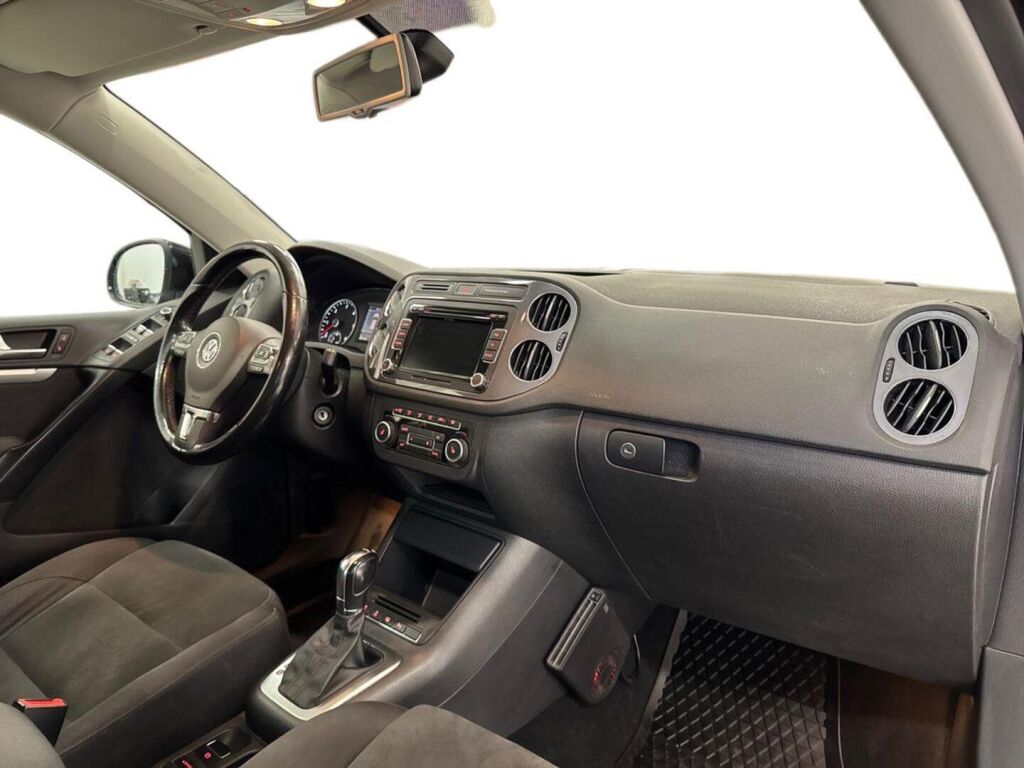 Volkswagen Tiguan 2012 Musta