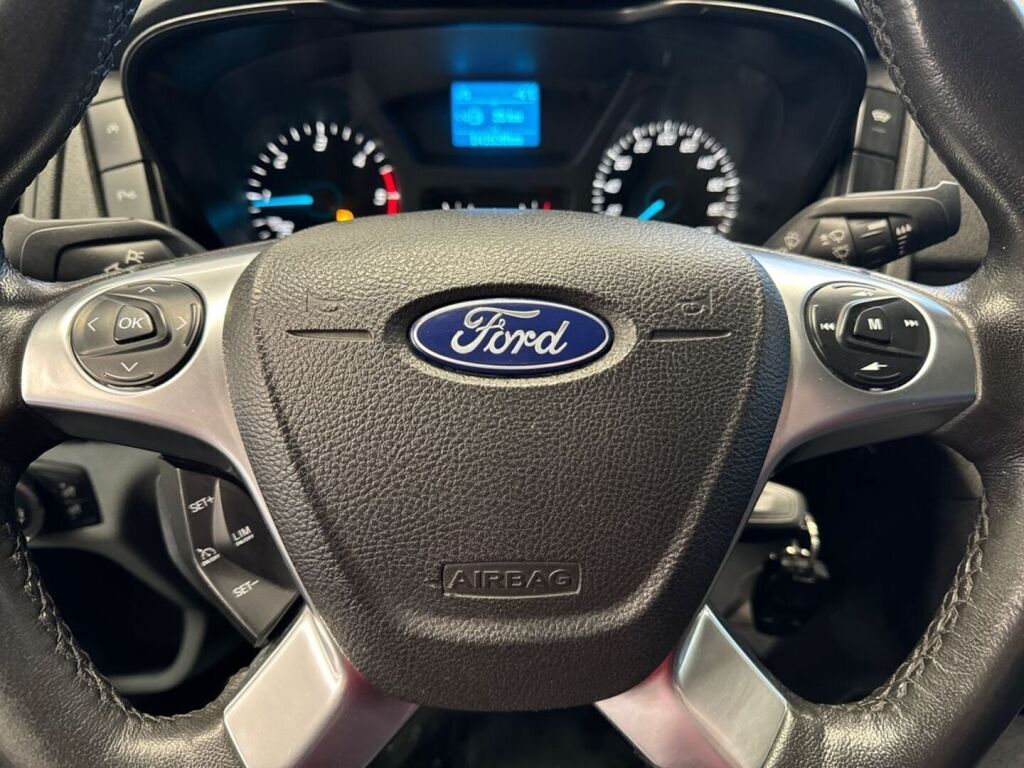 Ford Transit 2018 Valkoinen