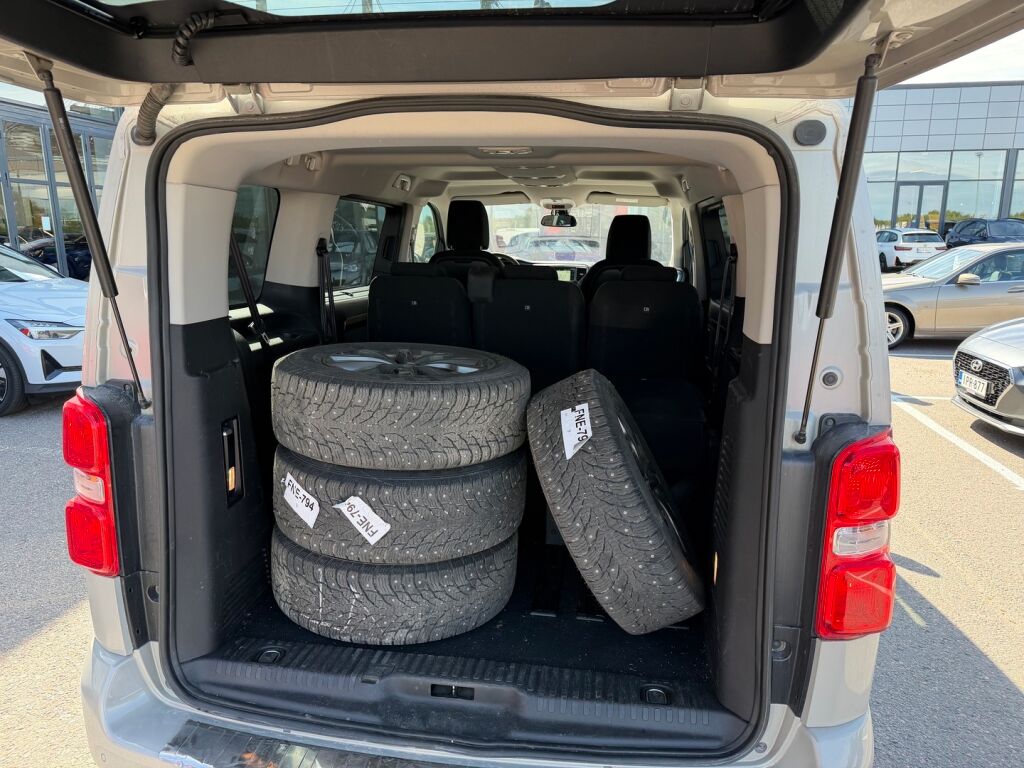 Toyota Proace Verso 2018 Harmaa