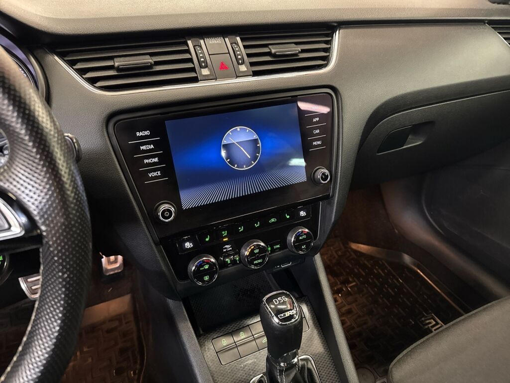 Skoda Octavia 2018 Harmaa