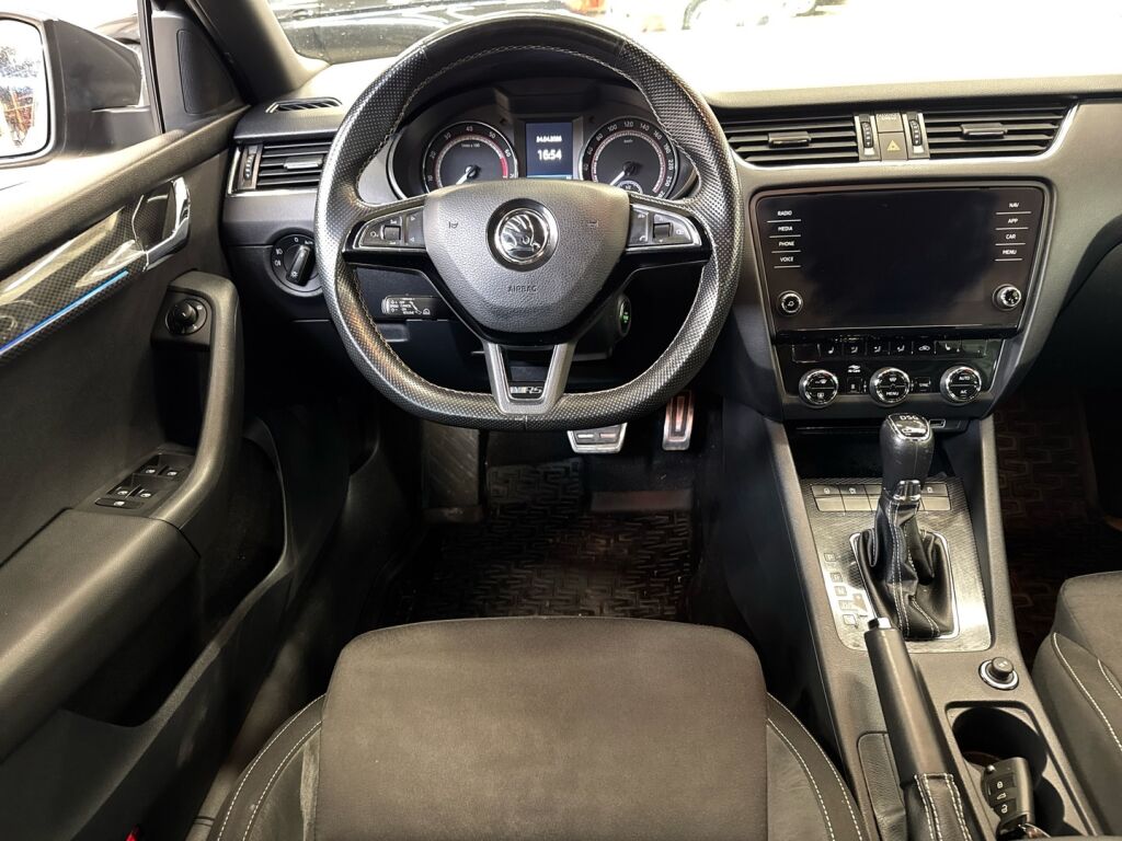 Skoda Octavia 2018 Harmaa