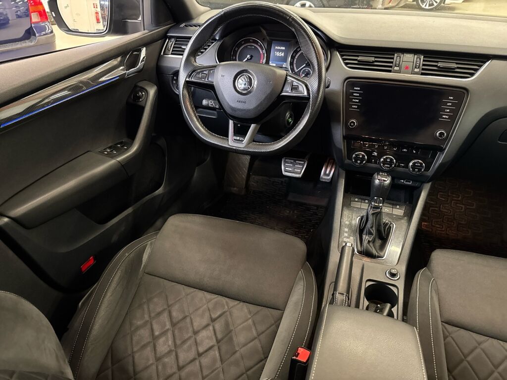 Skoda Octavia 2018 Harmaa