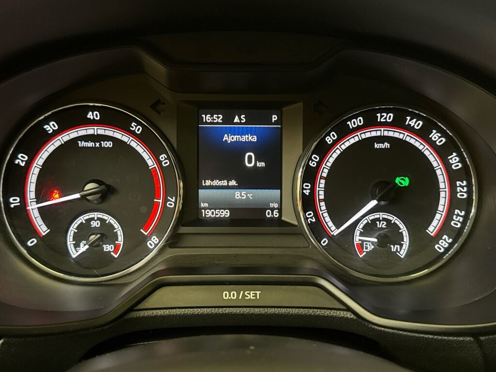 Skoda Octavia 2018 Harmaa