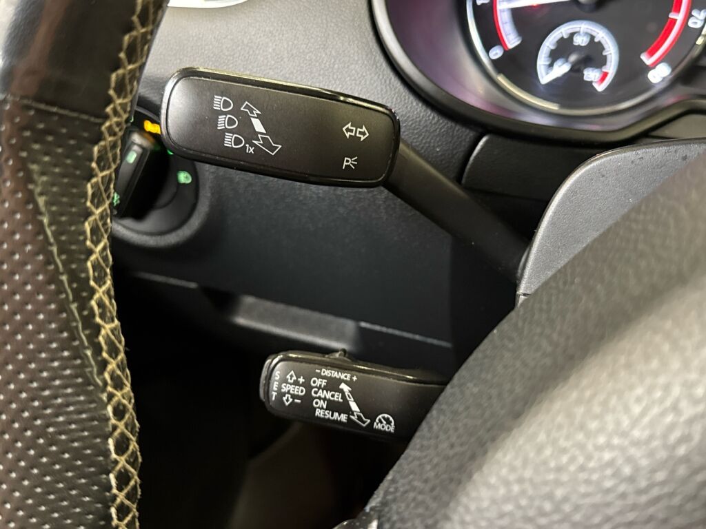 Skoda Octavia 2018 Harmaa