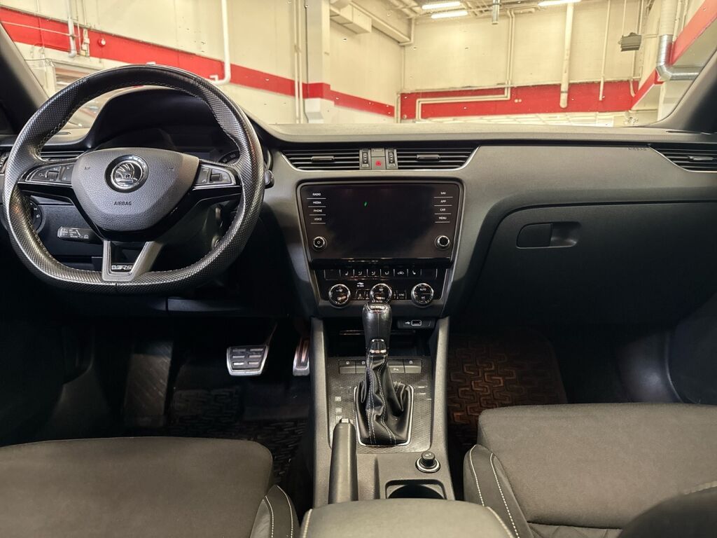 Skoda Octavia 2018 Harmaa