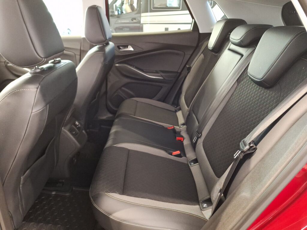 Opel Grandland X 2019 Punainen