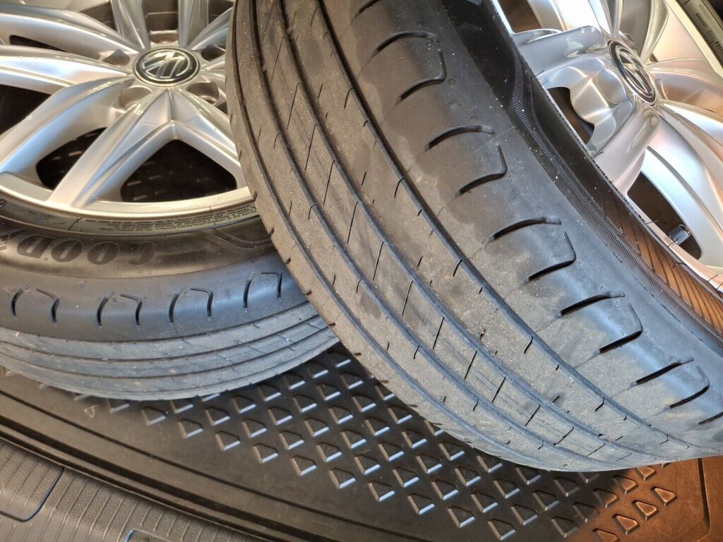 Volkswagen Golf Sportsvan 2018 Valkoinen