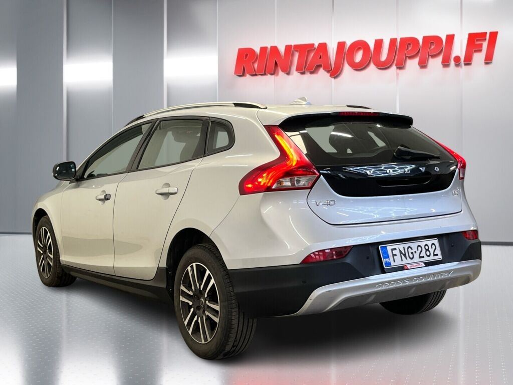 Volvo V40 Cross Country 2018 Met. Harmaa