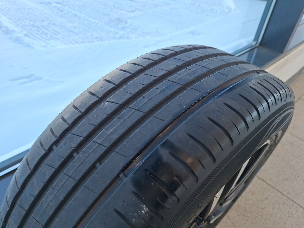 Volvo V40 Cross Country 2018 Sininen