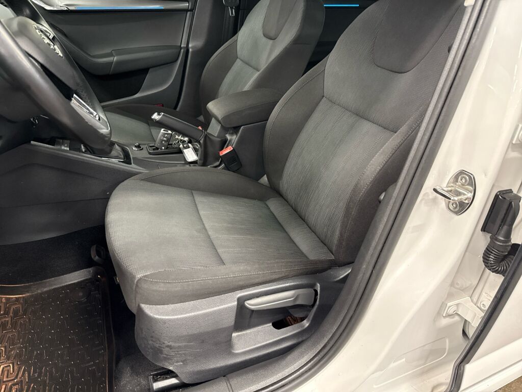 Skoda Octavia 2018 Valkoinen