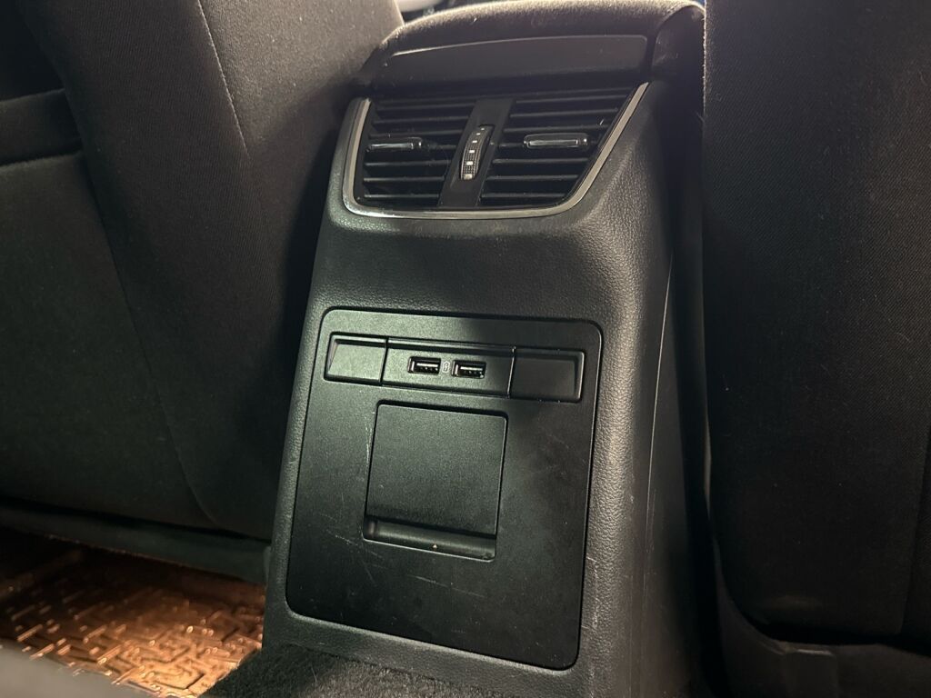 Skoda Octavia 2018 Valkoinen