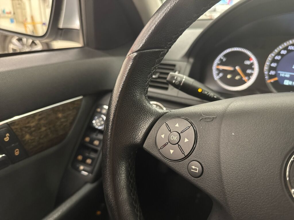 Mercedes-Benz C 2008 Hopea