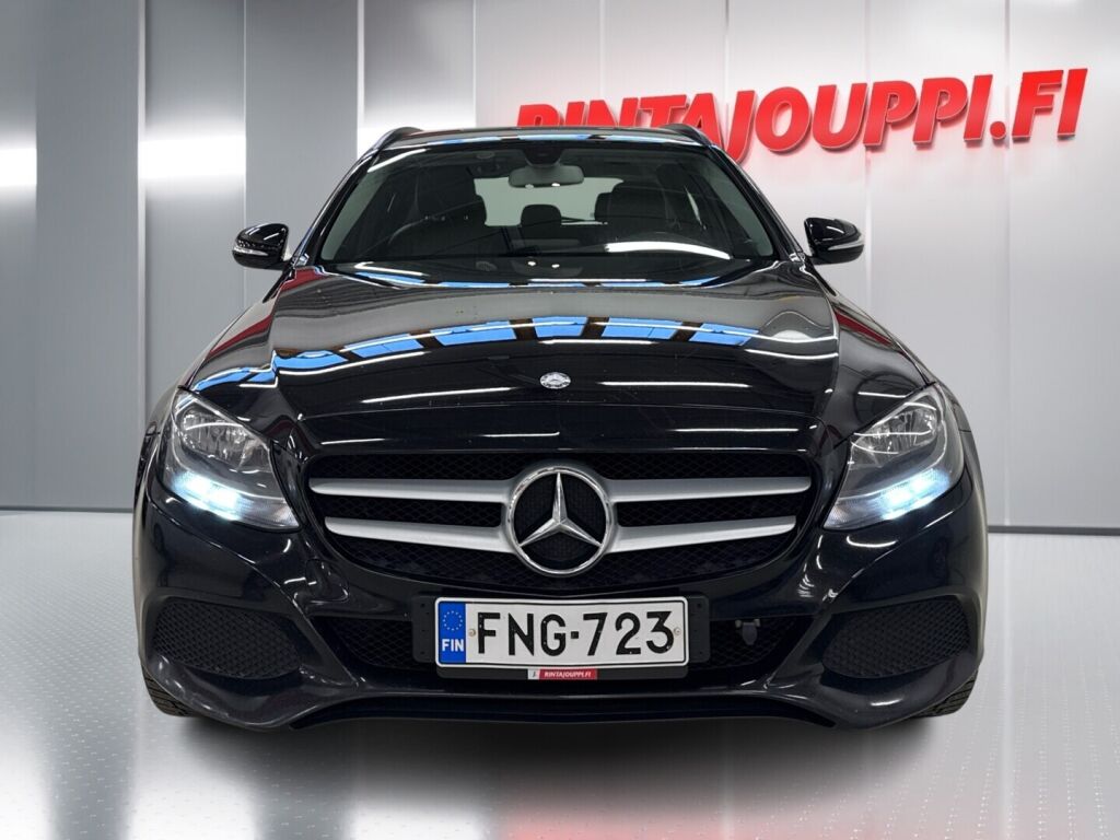 Mercedes-Benz C 2015 Musta