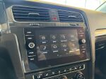 Volkswagen Golf 2018 Sininen