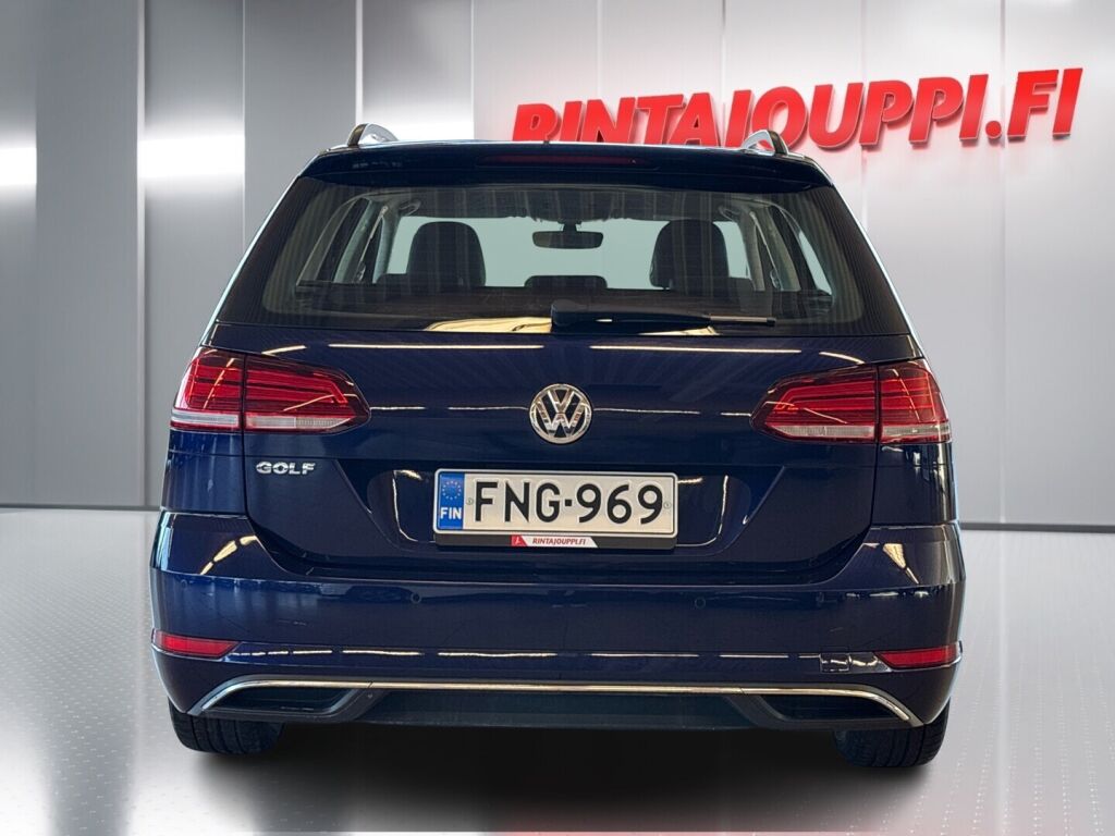 Volkswagen Golf 2018 Sininen