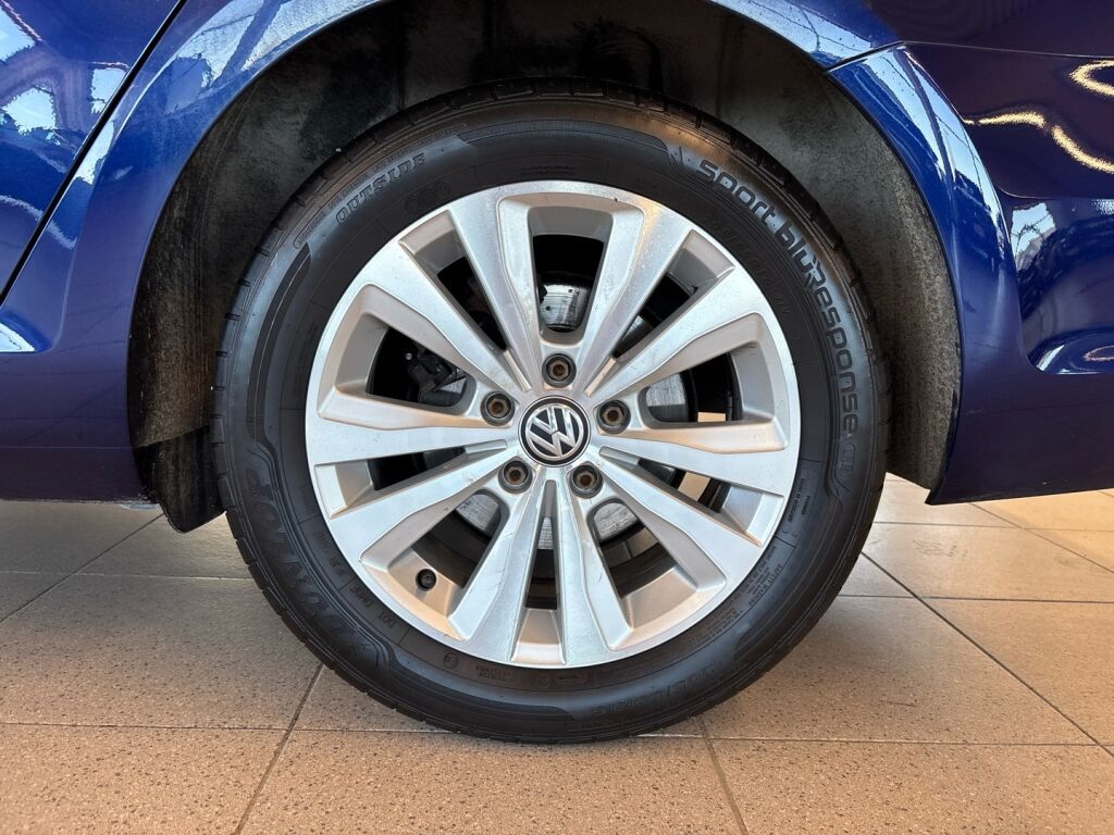 Volkswagen Golf 2018 Sininen