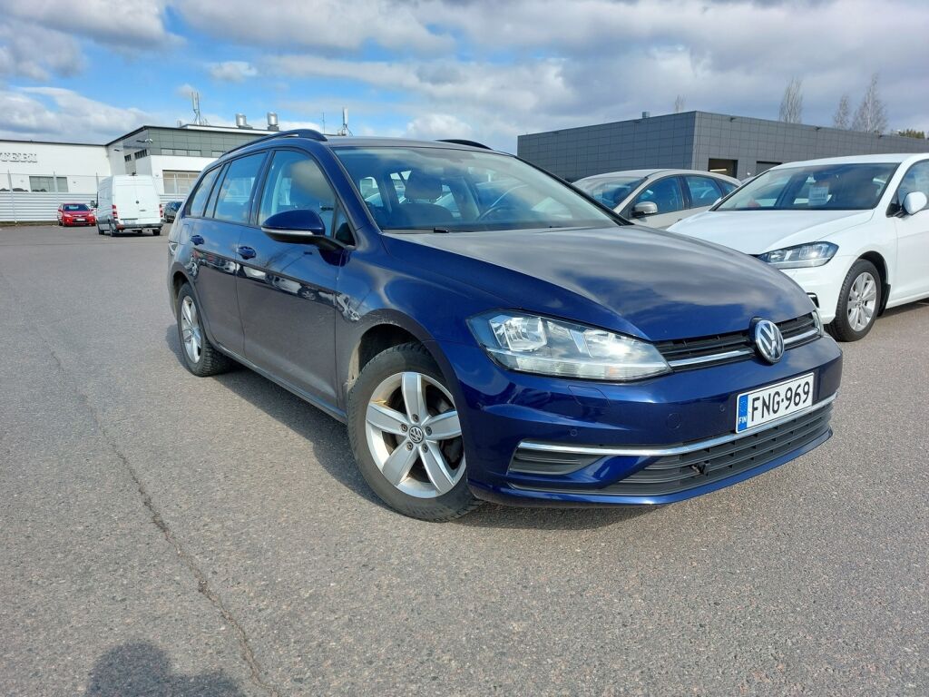 Volkswagen Golf 2018 Sininen