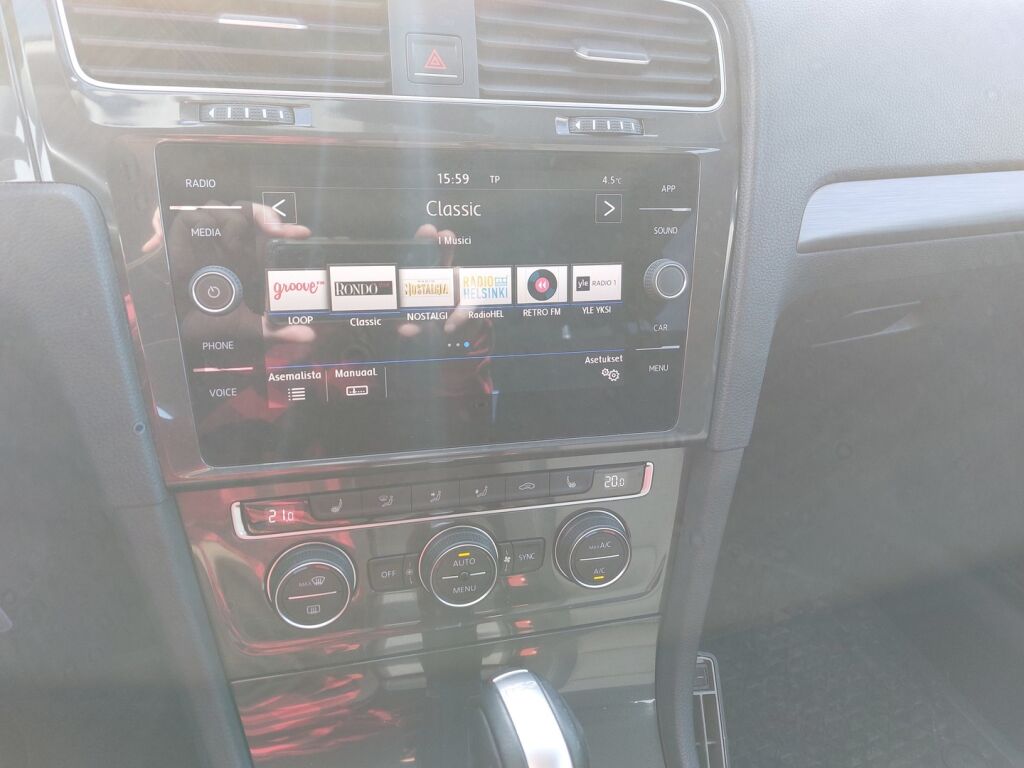 Volkswagen Golf 2018 Sininen