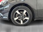 Toyota Auris 2018 Musta