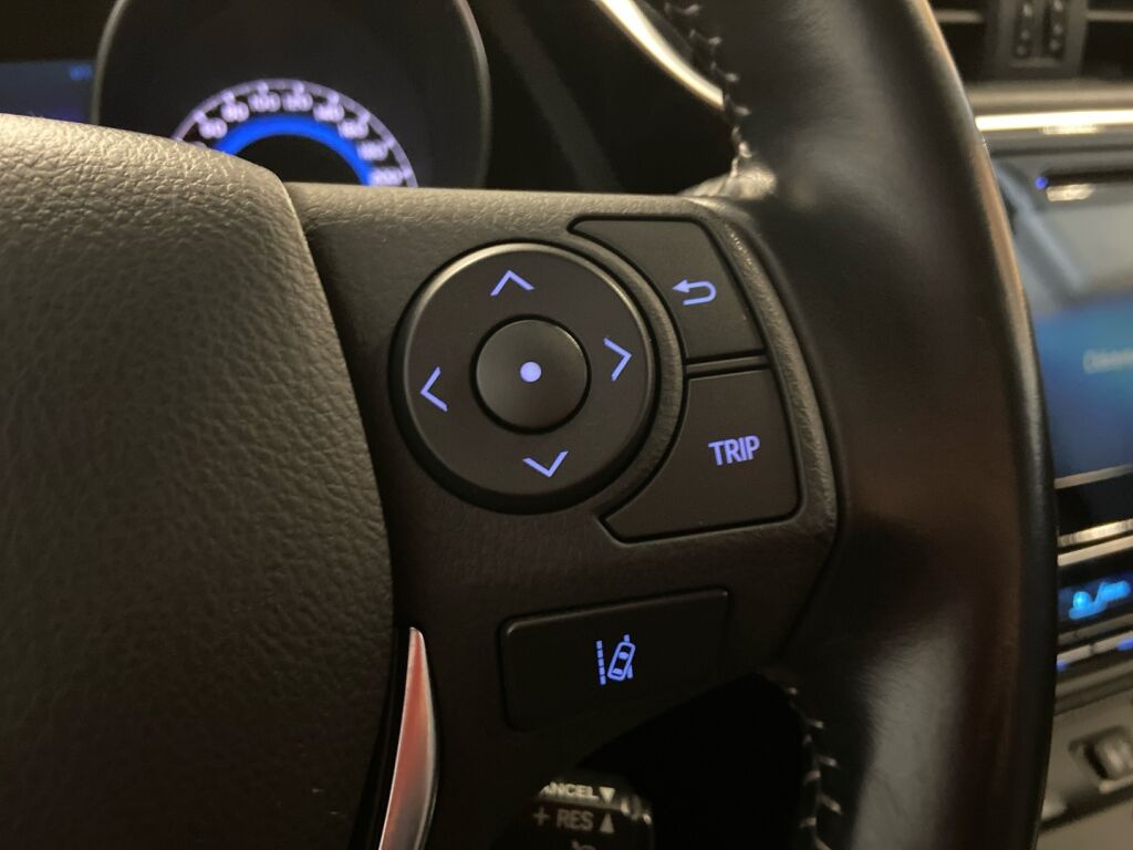 Toyota Auris 2018 Valkoinen