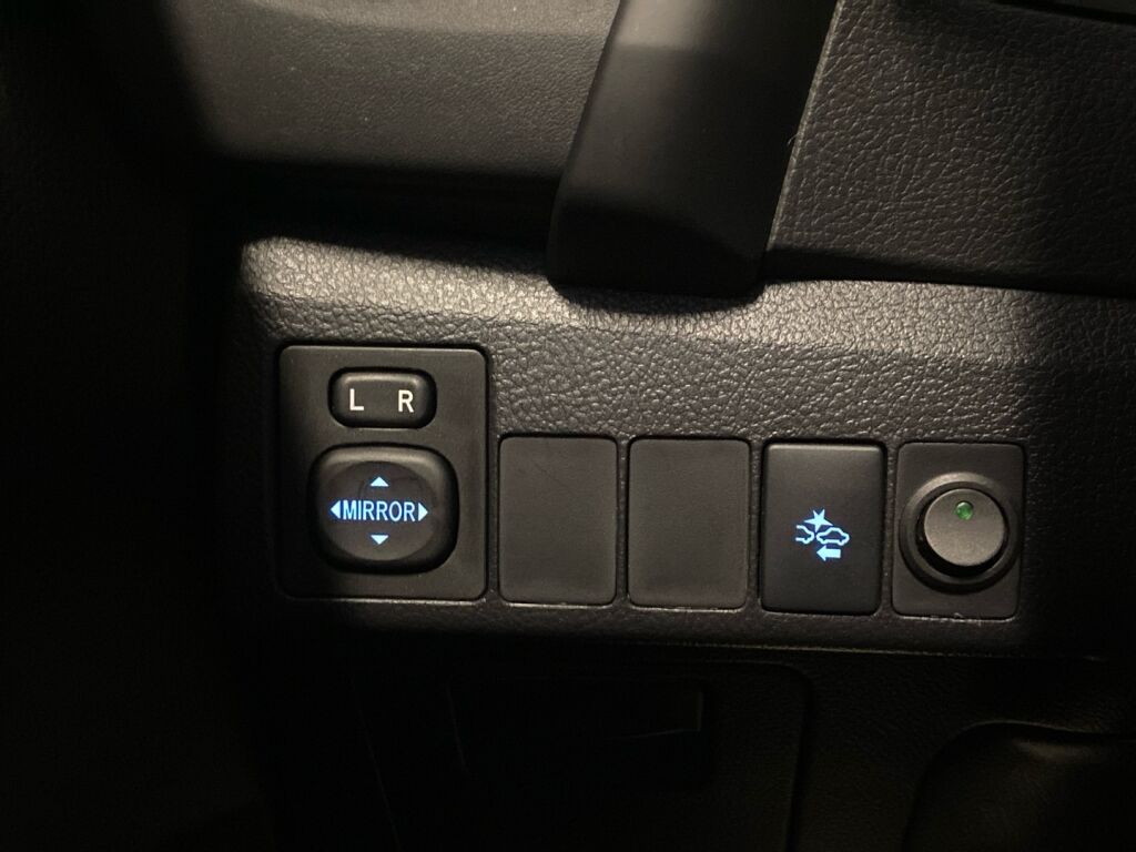 Toyota Auris 2018 Valkoinen
