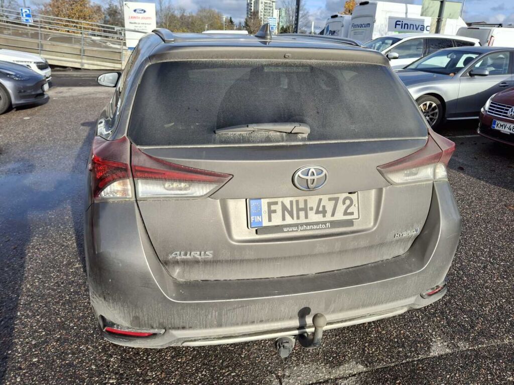 Toyota Auris 2018 Harmaa