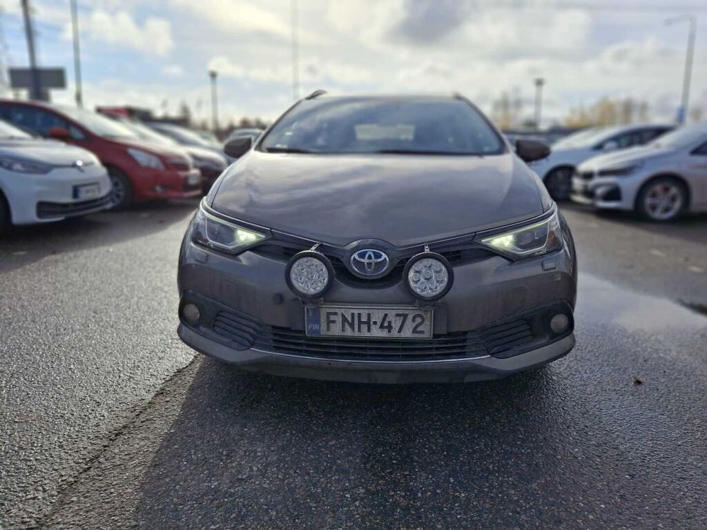 Toyota Auris 2018 Harmaa