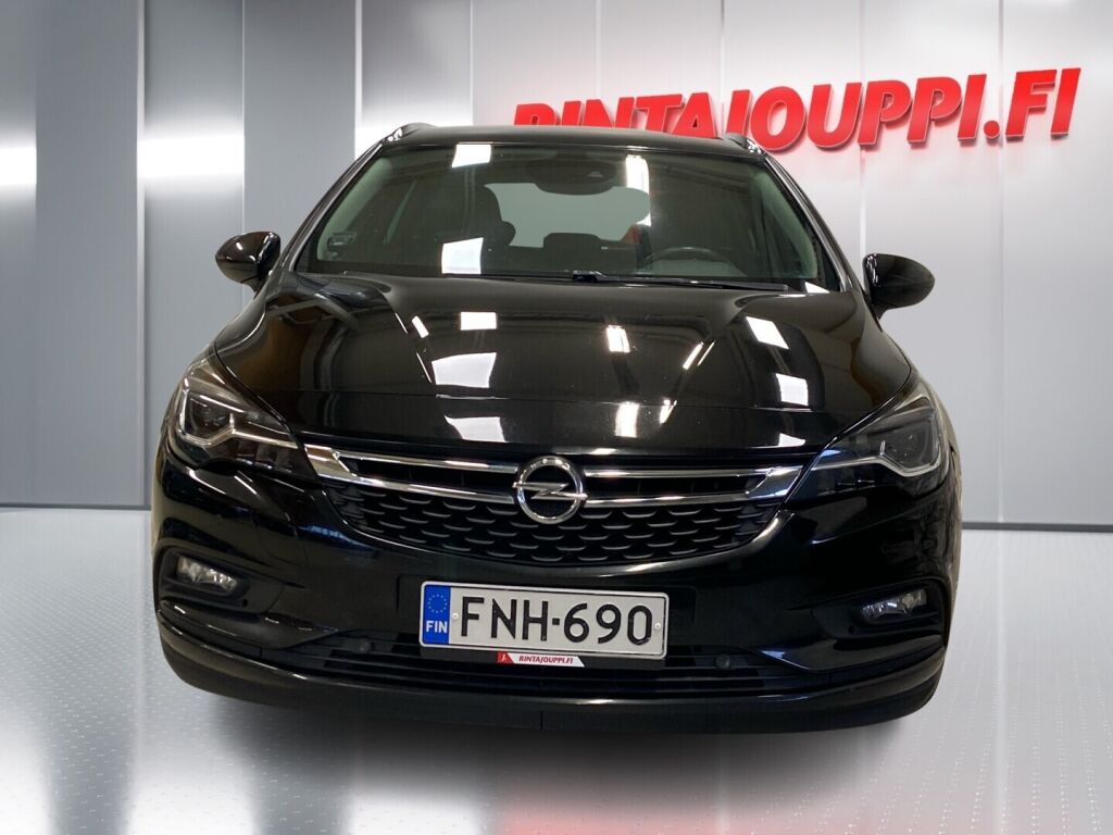 Opel Astra 2018 Musta