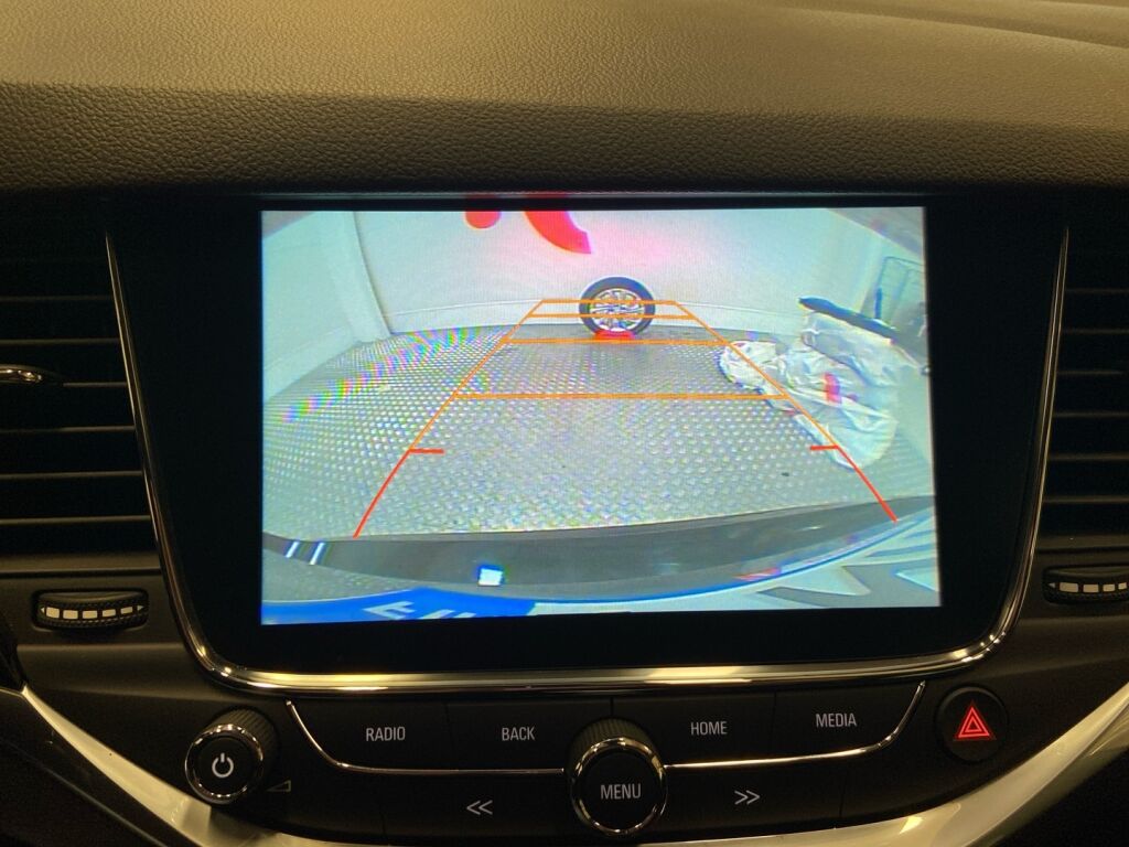 Opel Astra 2018 Musta