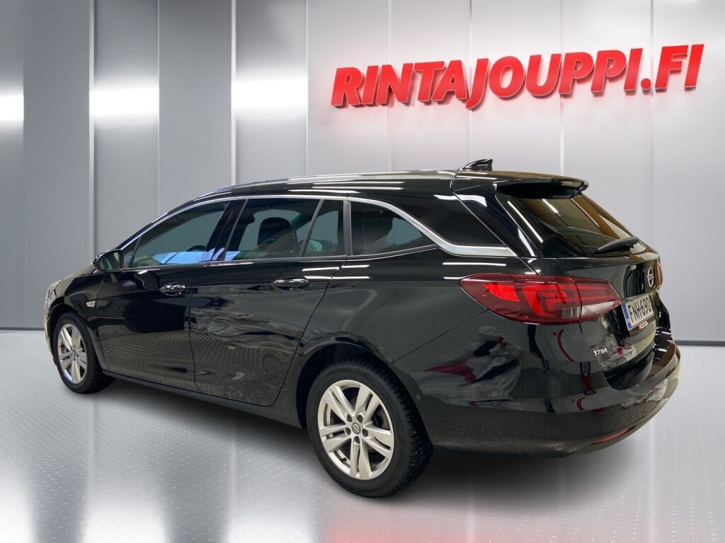 Opel Astra 2018 Musta