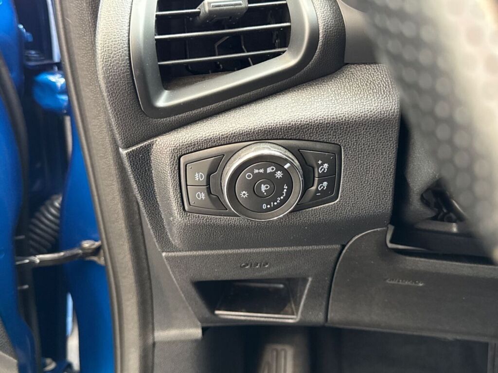Ford Ecosport 2018 Sininen
