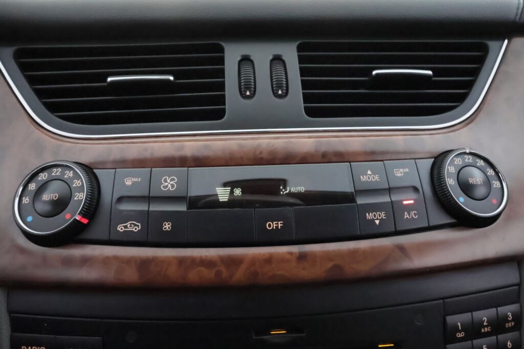 Mercedes-Benz CLS 2008 Valkoinen