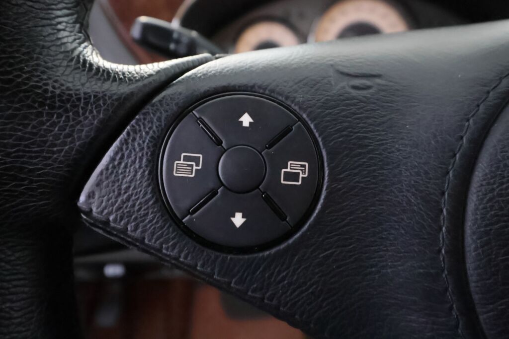 Mercedes-Benz CLS 2008 Valkoinen