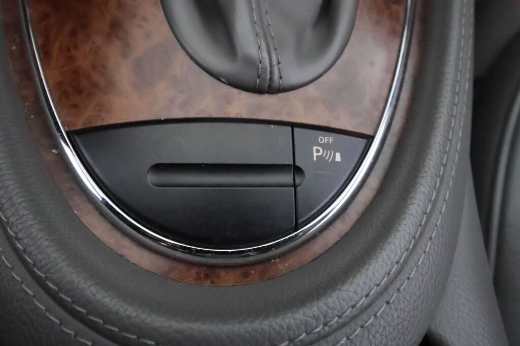 Mercedes-Benz CLS 2008 Valkoinen