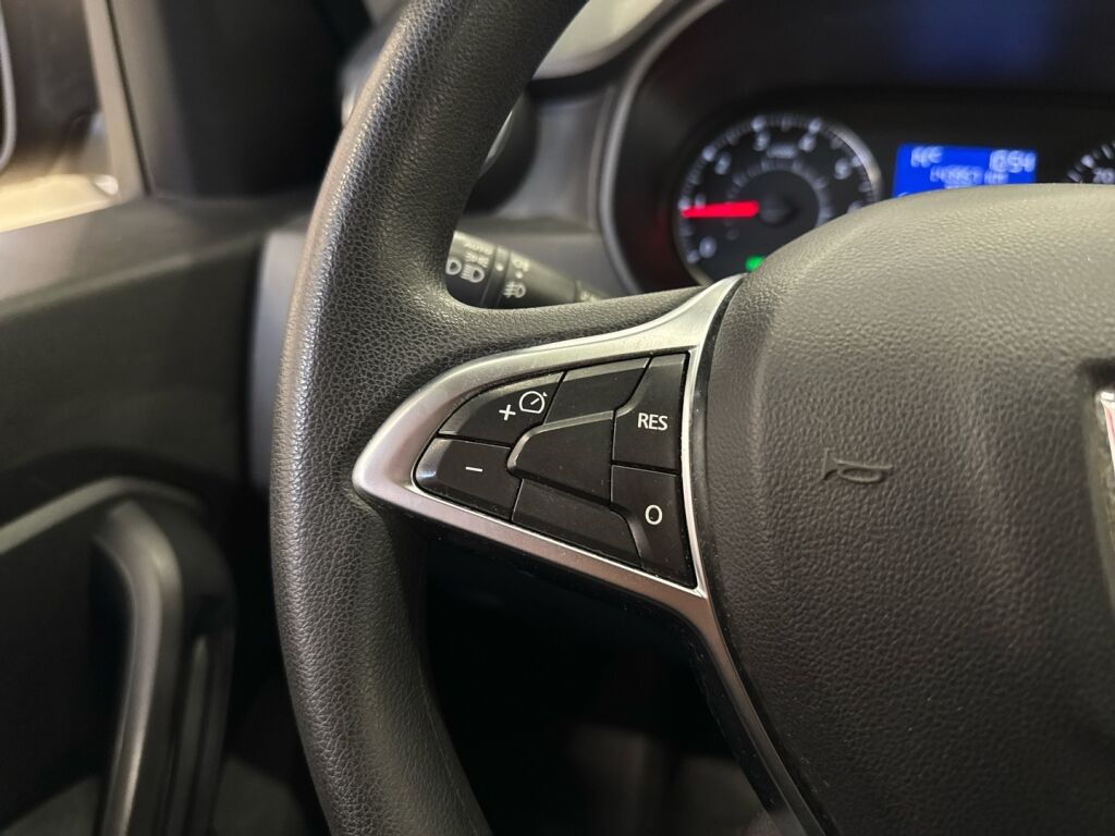 Dacia Duster 2018 Oranssi