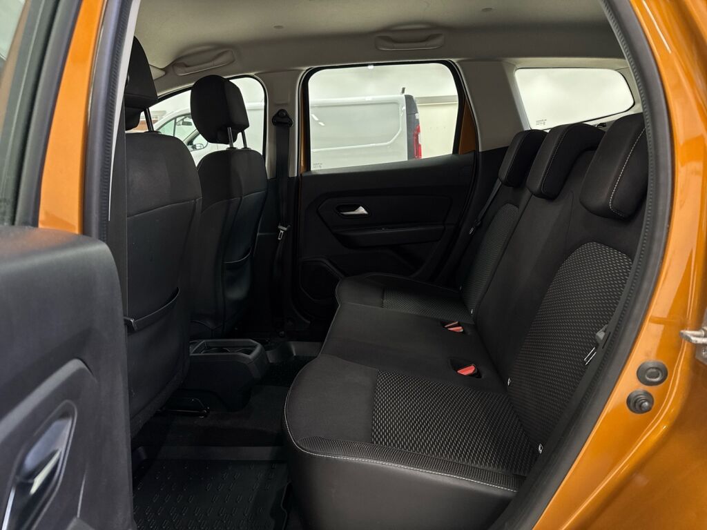 Dacia Duster 2018 Oranssi