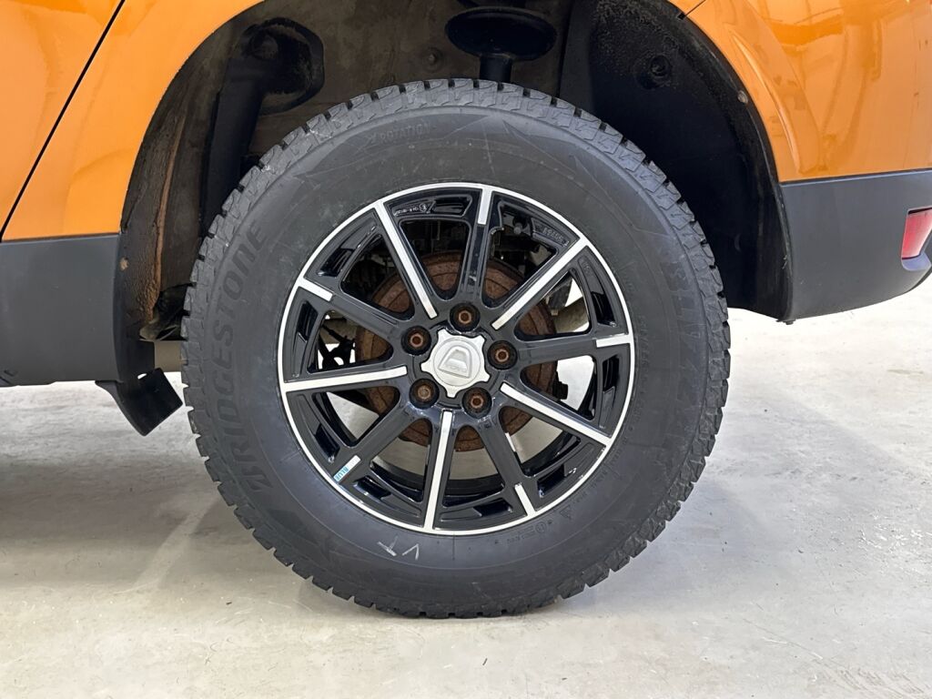 Dacia Duster 2018 Oranssi