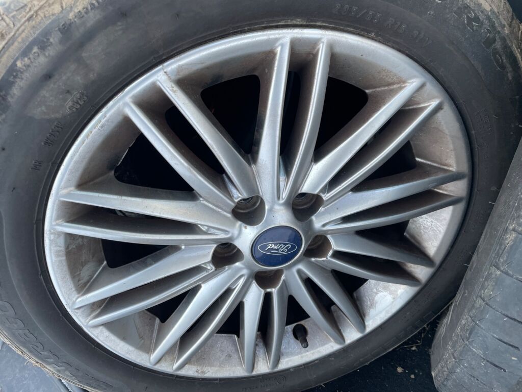 Ford Focus 2018 Valkoinen