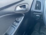 Ford Focus 2018 Valkoinen