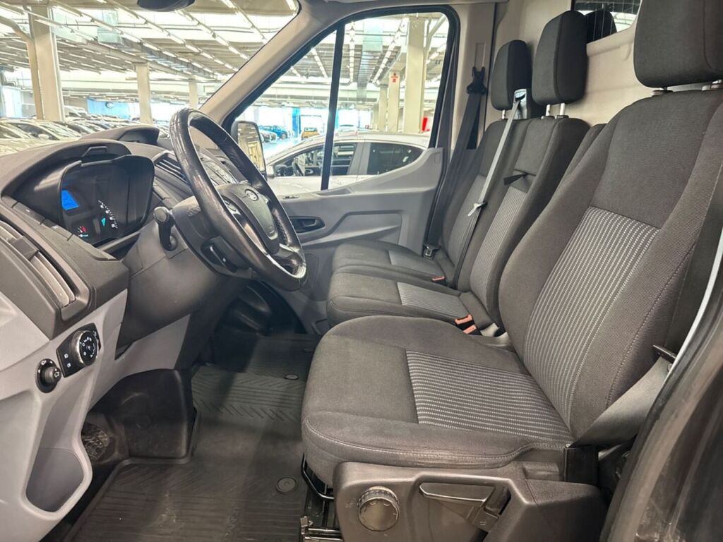 Ford Transit 2019 Harmaa