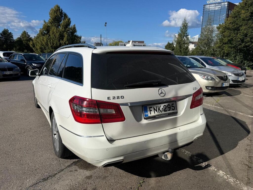 Mercedes-Benz E 2012 Valkoinen