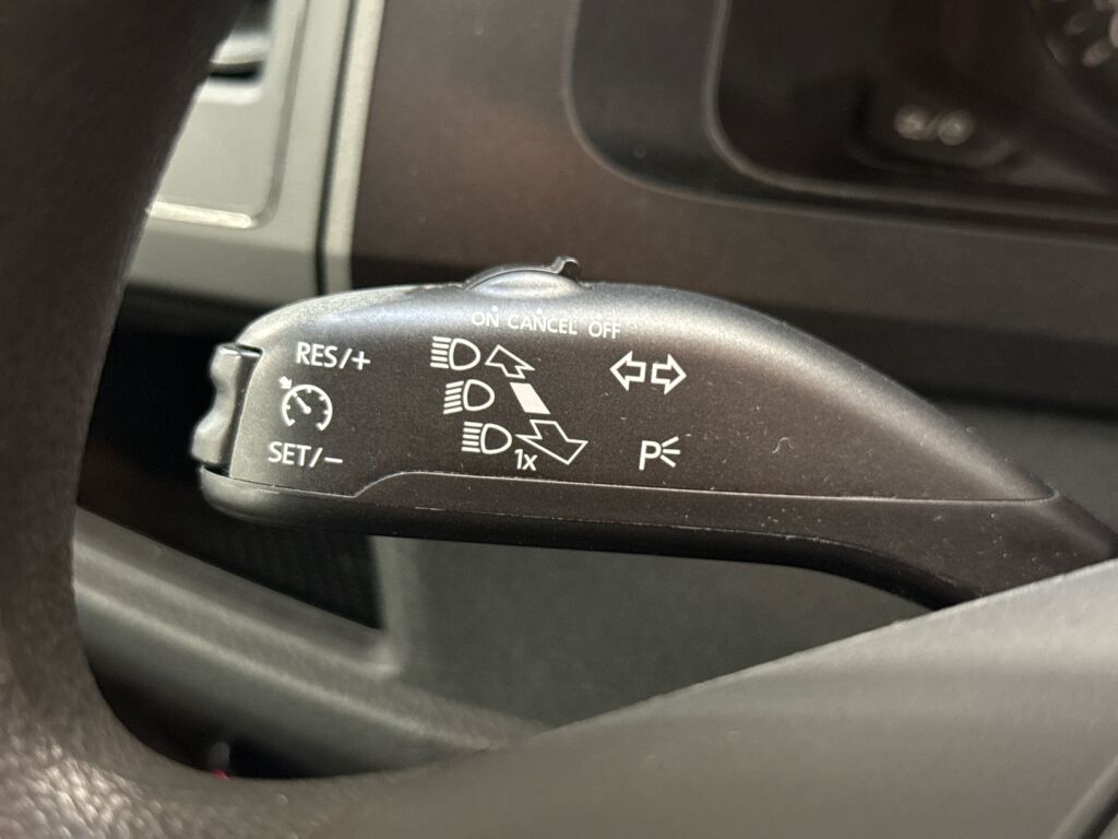 Volkswagen Transporter 2019 Valkoinen